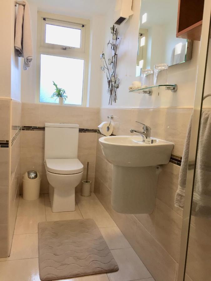 Laburnum B&B เคนแมร์ ภายนอก รูปภาพ